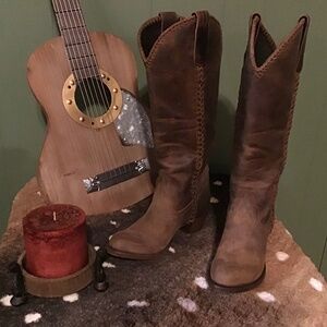 Lane Plain Jane Size 7 New